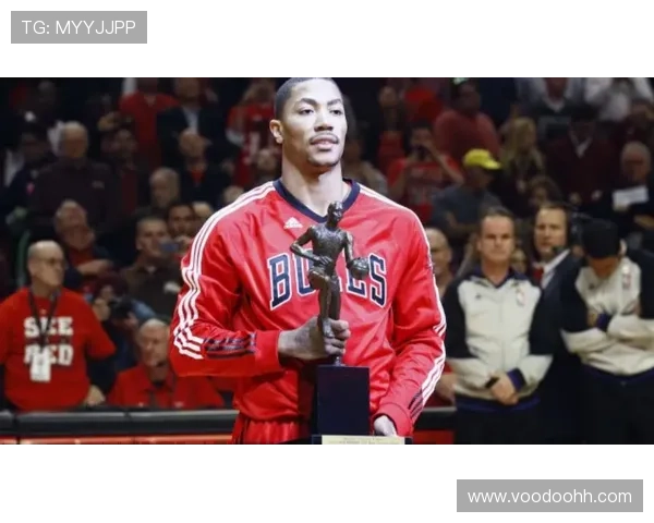 罗斯由MVP单打转替补组织，得分方式明显改变